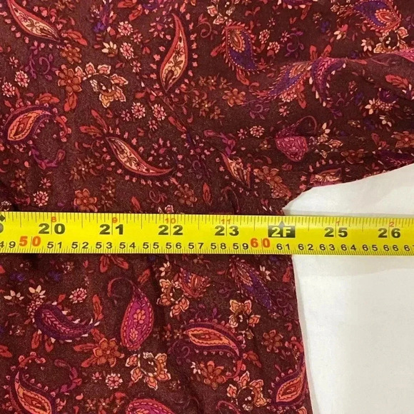 🎈Croft and Barrow women’s oversized paisley flowy burgundy bohemian top size 1X - Picture 7 of 7